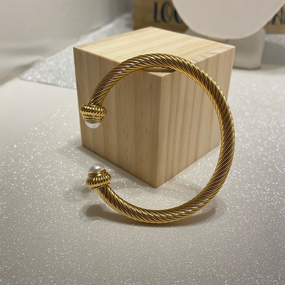 BRACELET - Picture 8 of 11